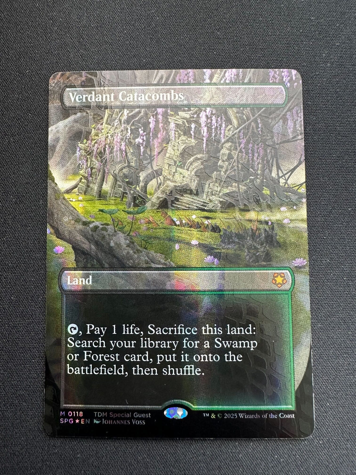 Verdant Catacombs - Special Guests (Dragonscale Foil)